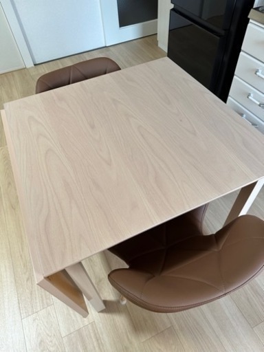 伸縮式ダイニングテーブル　チェア2脚　3点セット