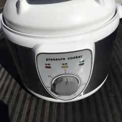 近くならお届けも可　電気圧力鍋　簡単にカレーなどが作れます　AP...