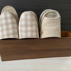 スリッパーホルダー　ブラウンウッド材