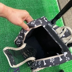 犬猫キャリー　リュック　コロコロ付き　小型犬　の画像