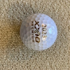 【未使用品】値下げしました！ゼクシオ プレミアム ゴルフボール 1ダース（12球入り）　DUNLOP XXIO PREMIUMの画像
