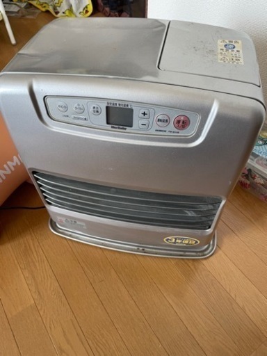 コロナ　ファンヒーター　取引中