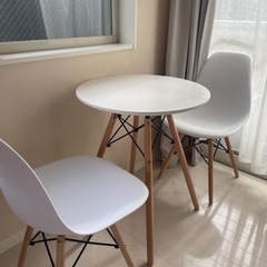 【譲ります】カフェテーブルの画像