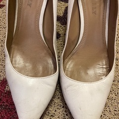 BALLY   革　パンプスの画像