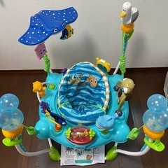 ディズニー　ニモ　の　ジャンパー　ベビザらス限定