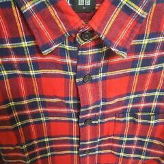 ユニクロ　ネルシャツ　M　1回着用　中古　赤の画像