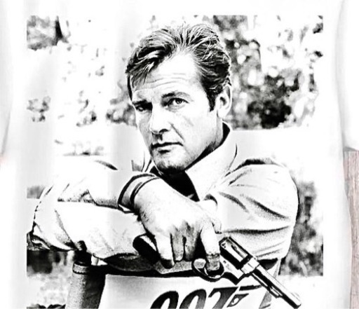007ロジャー・ムーア・銃を持つ❗️ジェームズ・ボンド❗️限定1枚‼️