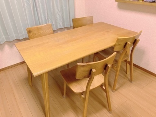 ダイニングテーブル、椅子4脚