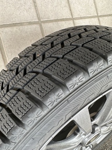 スタッドレスタイヤ 155/65R14アルミ付き４本