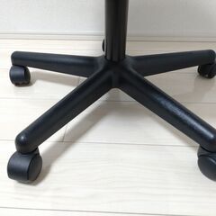 【 東京都 調布市 柴崎 】 ニトリ デスクチェア ★ ワークチェア N ターゲット ブラック 黒 キャスター 座面上下 NITORI  動作良好の画像
