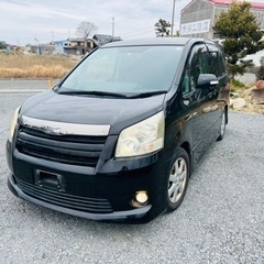 Toyota NOAH  2010年(22年) (車検2年40万...