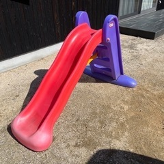 屋外用滑り台の画像