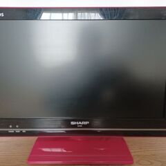 液晶テレビ　AQUOS　19型　2011年製　ピンク
