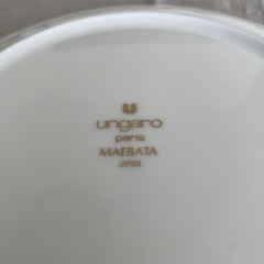 ungaro 丸皿　チューリップの画像