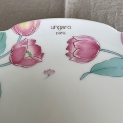 ungaro 丸皿　チューリップの画像