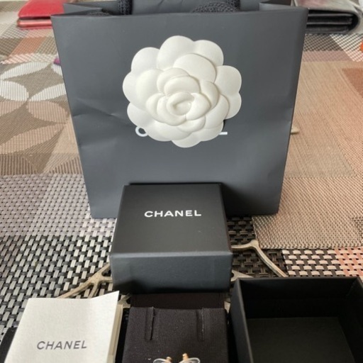 CHANELピアス