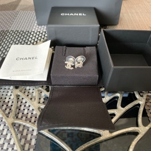 CHANELピアス