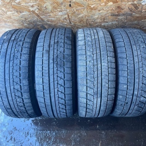 バリ山　BRIDGESTONE ブリヂストン　ブリジストン　VRX 225/55R17 スタッドレス タイヤ　2019年製　17インチ