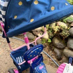 手押し三輪車　屋根付き　ハローキティ【値下げしました】の画像