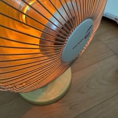 ハロゲンヒーター 家電 冬の画像