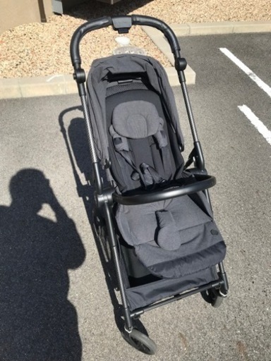サイベックス　メリオカーボン　自立コンパクト収納両対面ベビーカー