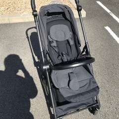 サイベックス　メリオカーボン　自立コンパクト収納両対面ベビーカー