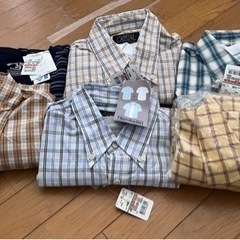 実家処分品　しろTシャツ付き　チェックワイシャツ