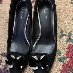 黒　パンプス