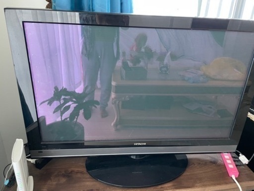 HITACHI の42型TV
