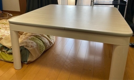 コタツ機能付きテーブル