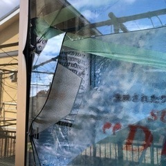 窓ガラスの割れ替え交換出張修理なら【ガラス修理のお助け本舗千葉北】 - 成田市