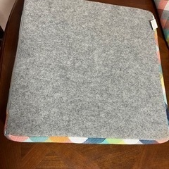 クッション　３つセットの画像