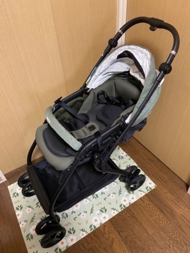 美品　Aprica アップリカ　ルンルンコンパクト　ベビーカー　アニマルカーキ