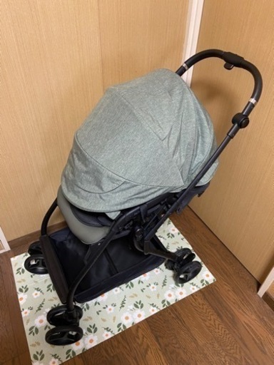 美品　Aprica アップリカ　ルンルンコンパクト　ベビーカー　アニマルカーキ　