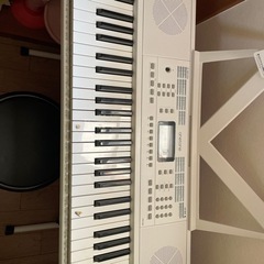 電子ピアノの画像