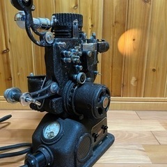 ELMO 9.5ミリ映写機の画像