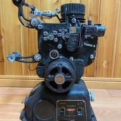 ELMO 9.5ミリ映写機の画像