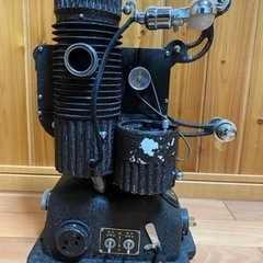 ELMO 9.5ミリ映写機の画像