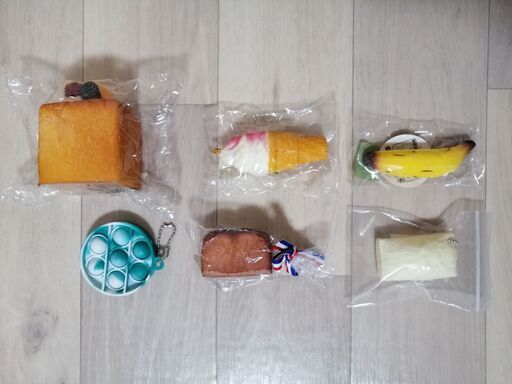 スクイーズ　プッシュポップ　フィジェット　ストレス解消　食べ物　おもちゃ　玩具