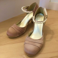 パンプス　ピンクベージュ　サイズM
