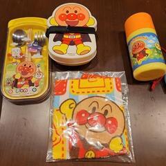 【取引中】アンパンマンお弁当セット(ｶﾄﾗﾘｰ、お手拭き(未使用...