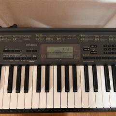 【受渡予定者決定済み】【無料】【CASIO】キーボード スタンド付きの画像