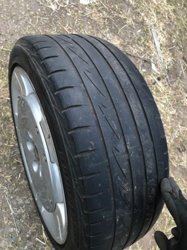 車のパーツ 245/40R18 93W