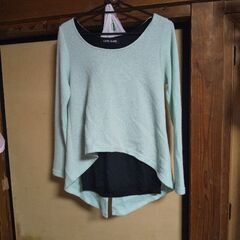 CECIL McBEEトップス