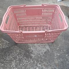 買い物用のカゴ無料で差し上げます。