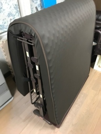 （決まりました）電動ベッド(AX-BE635N) 