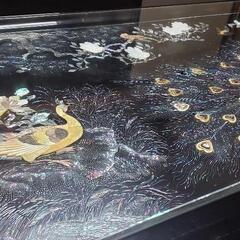 【引渡し者決定】韓国螺鈿 孔雀柄の座卓の画像