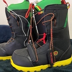 Burton ラスタカラースノボブーツ❗️