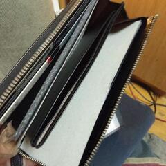 長財布ラウンドZIP最終値下げの画像