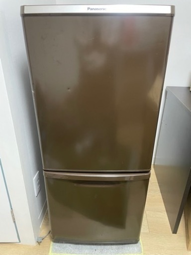 【取引中】パナソニック　冷蔵庫　NR-B145W  138L